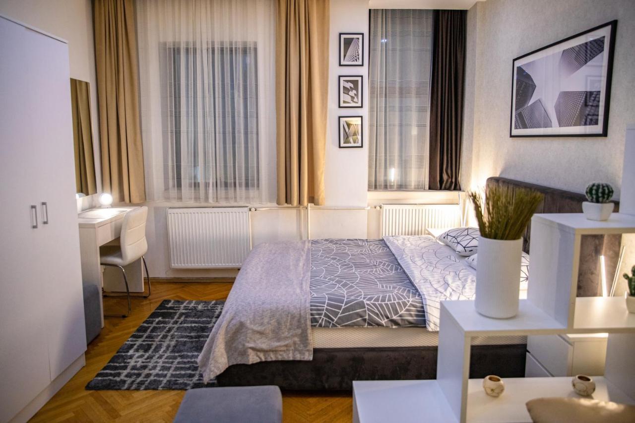 Cubic Central Lux Ni Eksteriør bilde